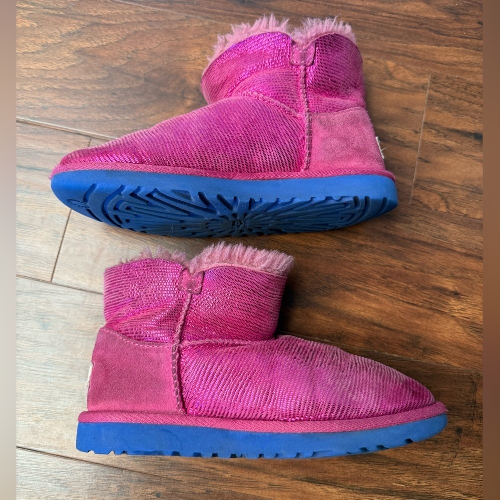 UGG Australia Mini Bailey Button Lizard Boot-Pink and Blue-Size 2 - Picture 9 of 14